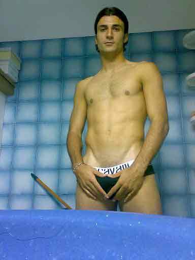 jogador-italiano-Fabio-Ceravolo-pelado-selfie-nudes