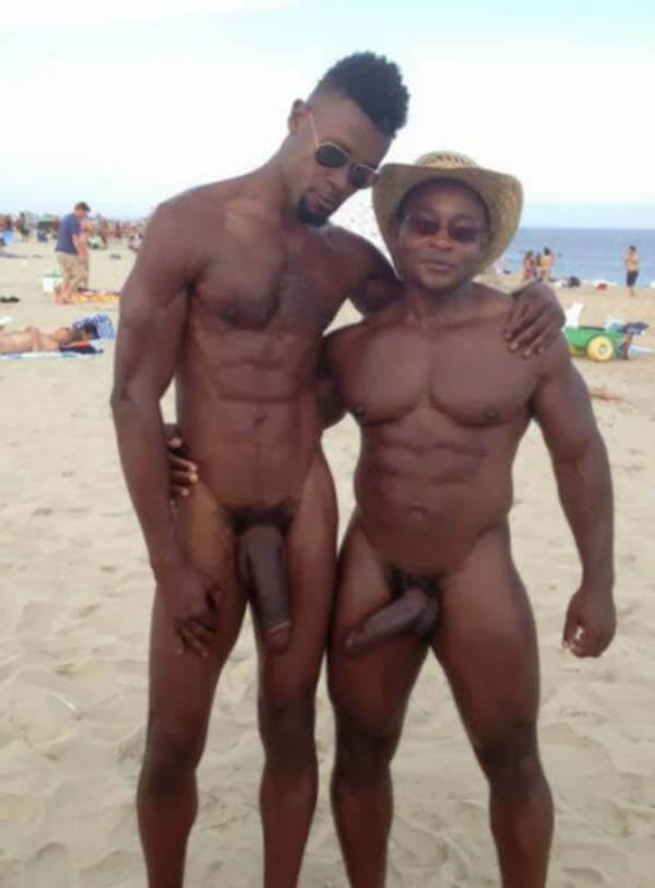 boysnaweb casal negro praia big paus amador