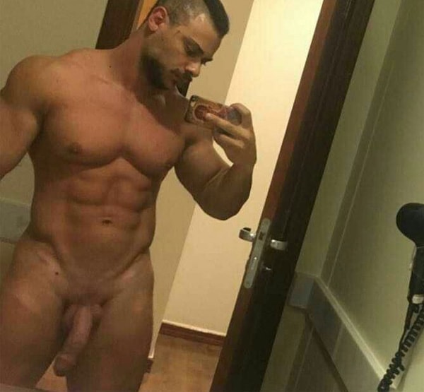 leo stronda nu pelado bodybuilder pauzudo