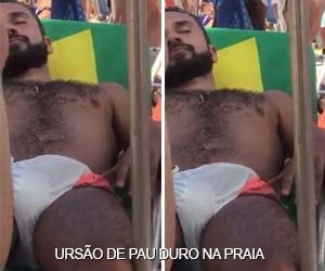 Banhista flagra peludo com pau duro e pulsante em praia movimentada