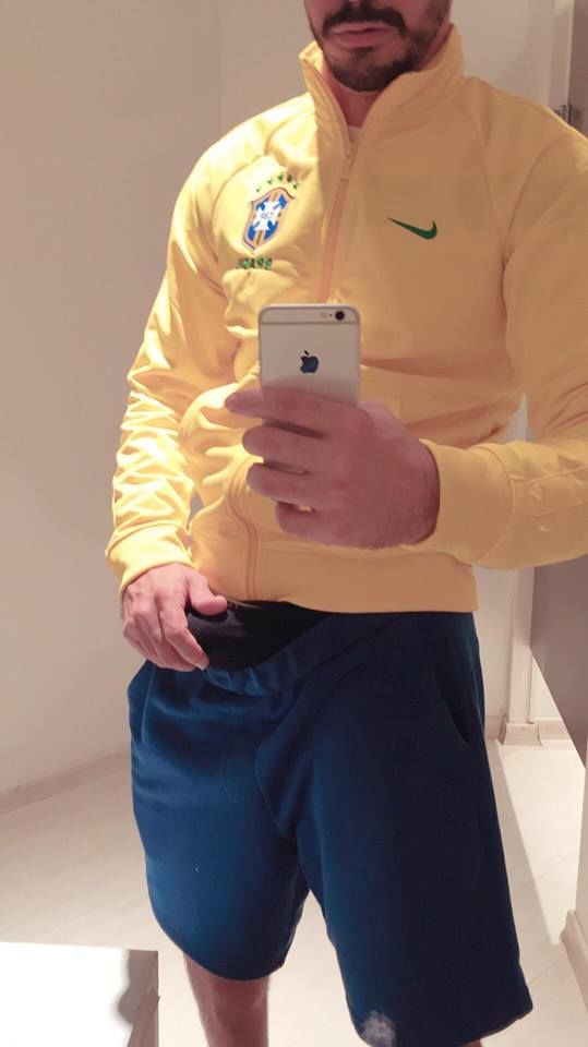 uniforme time brasil pau duro gay