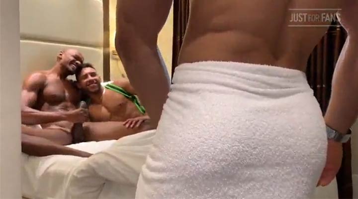 Gay OnlyFans: Casal sarado fode com garoto de programa brasileiro