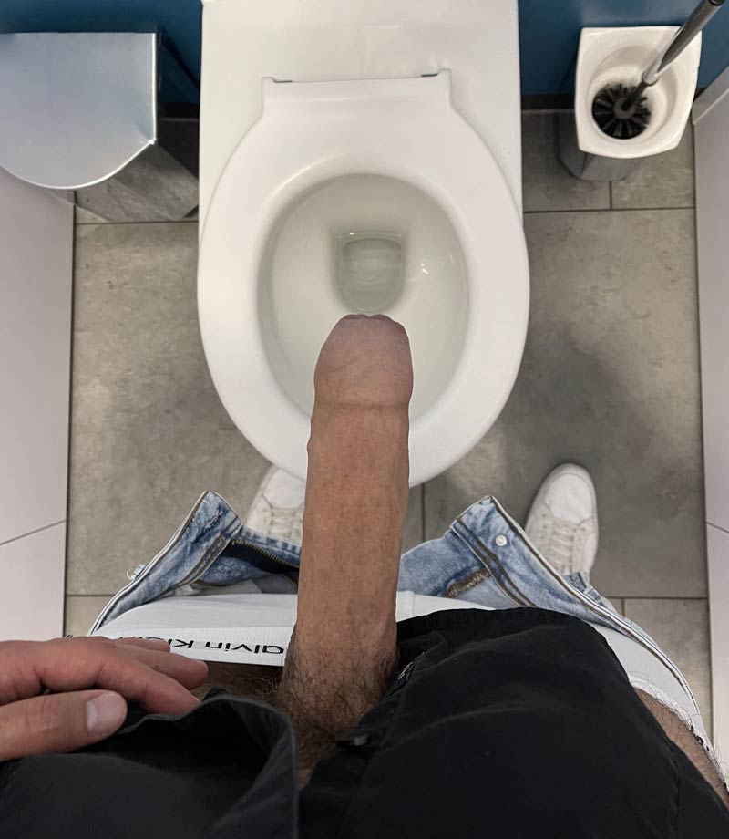 pauzao duro banheiro masculino