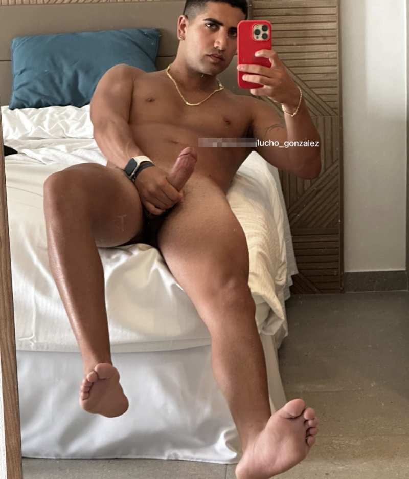 machos argentinos pelados, hombres desnudos 35
