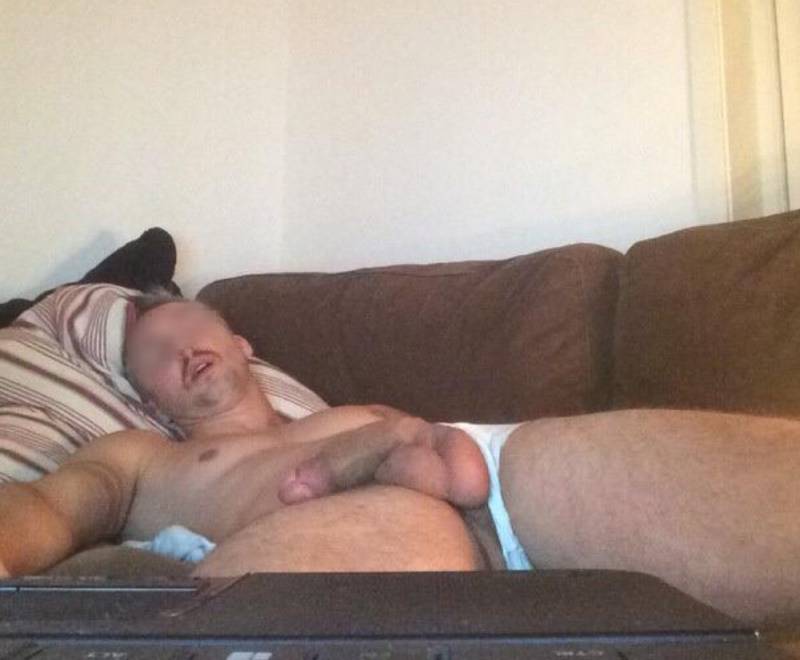 dick escaping nudes amaateur gay pau escapa 2